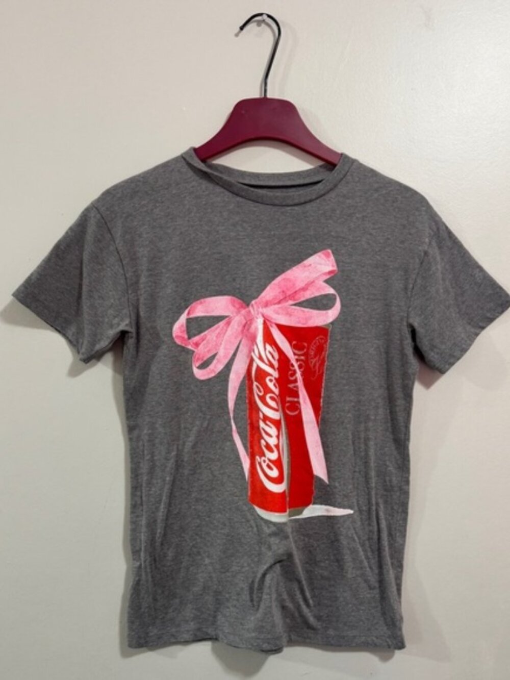 Coca Cola Graphic TShirt with bow Woman’s Size Medium